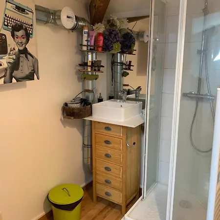 , Mere Veille 홈스테이