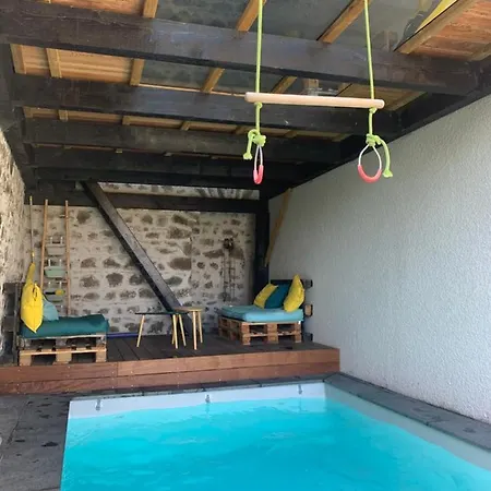 Homestay , Mere Veille